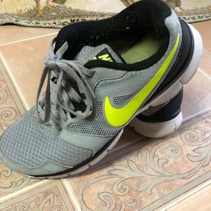 Nike men’s sneakers